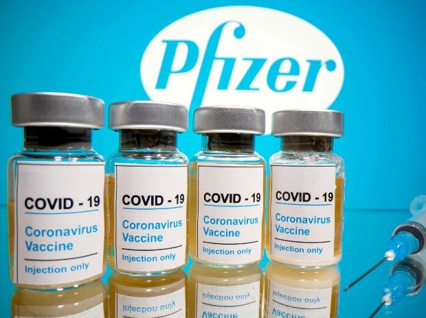 Who is eligible to get the COVID-19 booster shot in the US?