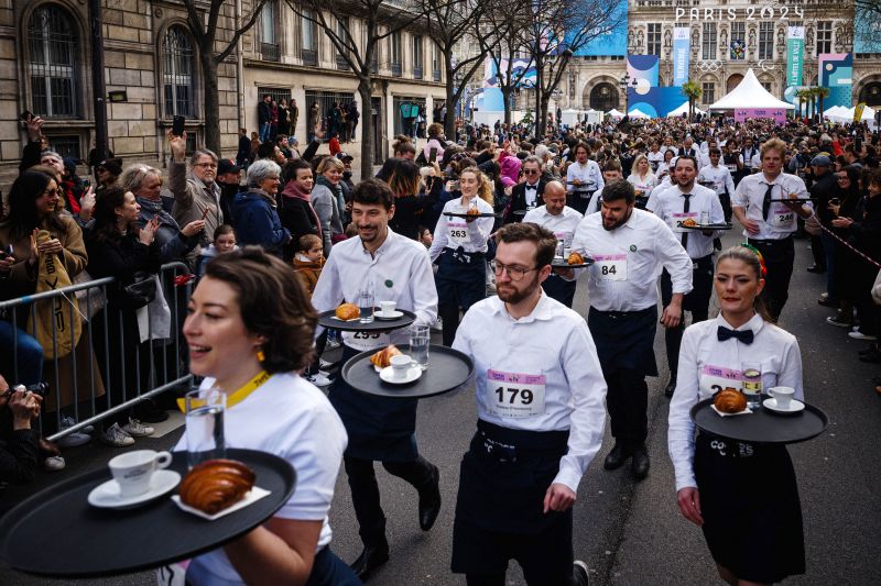 What is the Paris waiters race? French capital revives century-old tradition ahead of Olympic games