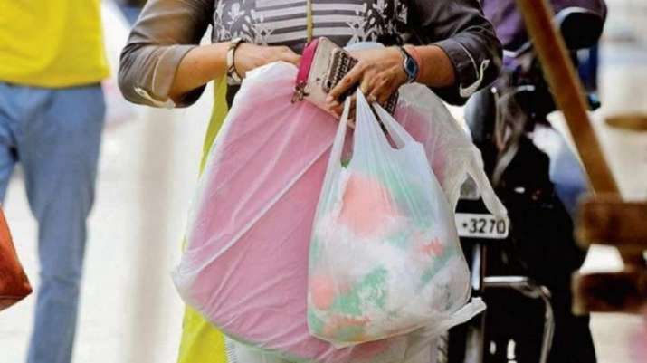 Single-use plastics banned by Indian govt from 2022