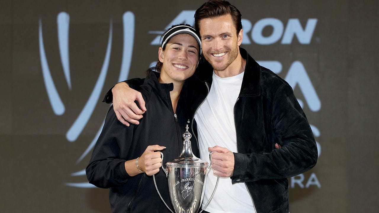 Tennis star Garbine Muguruza gets engaged to a fan who once asked for selfie during US Open 2021