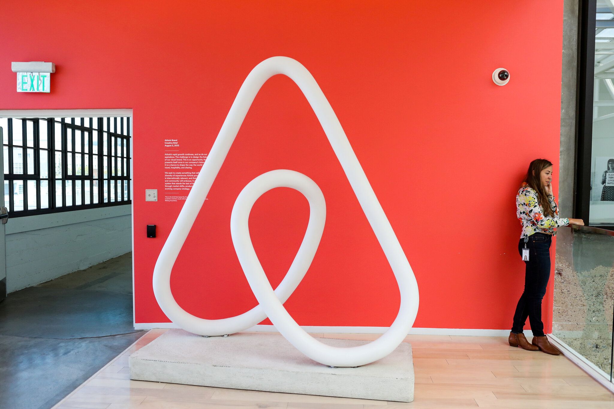 Airbnb to quit China as lockdowns restrict tourism
