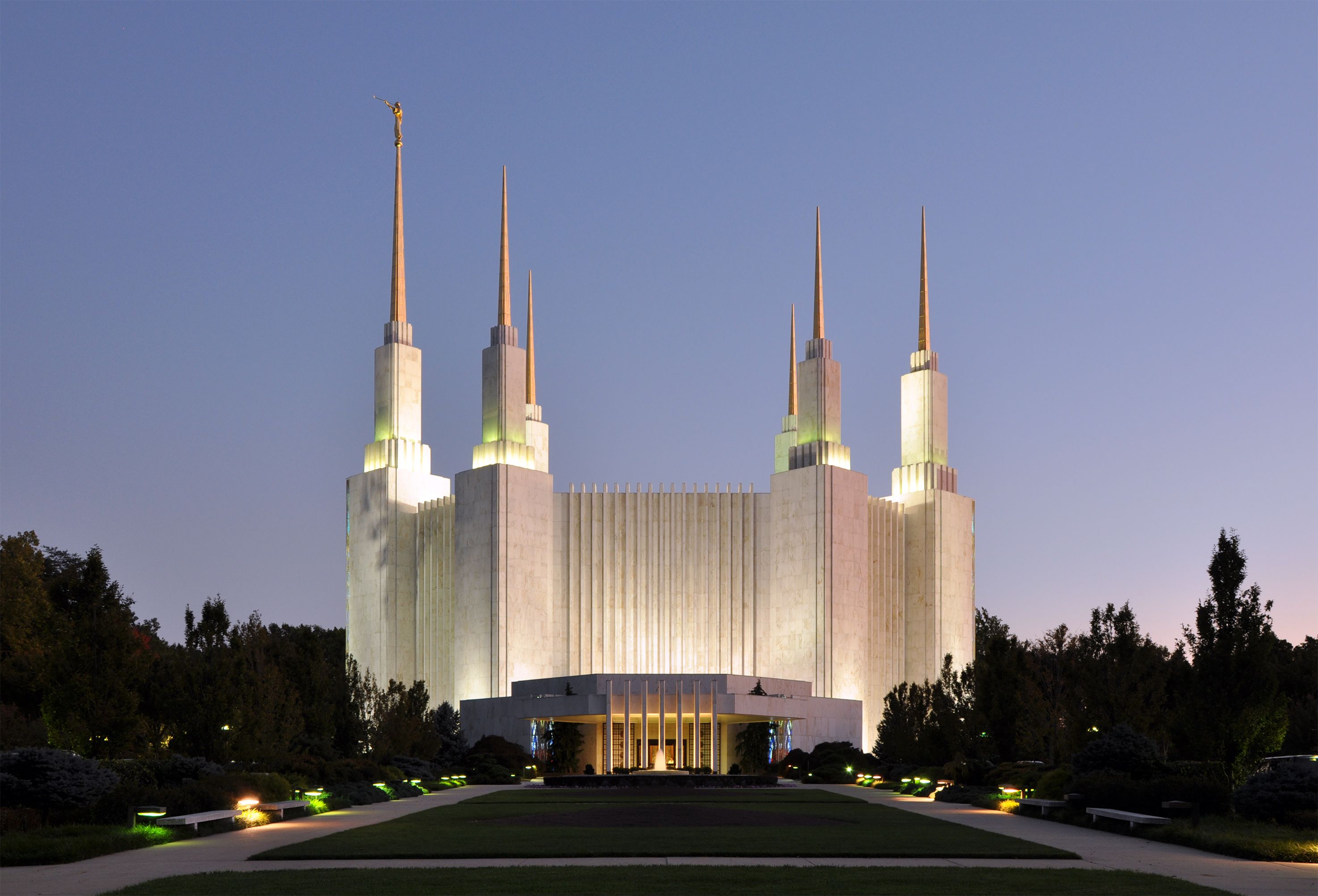DC's Mormon Temple opening to public for the first time in decades