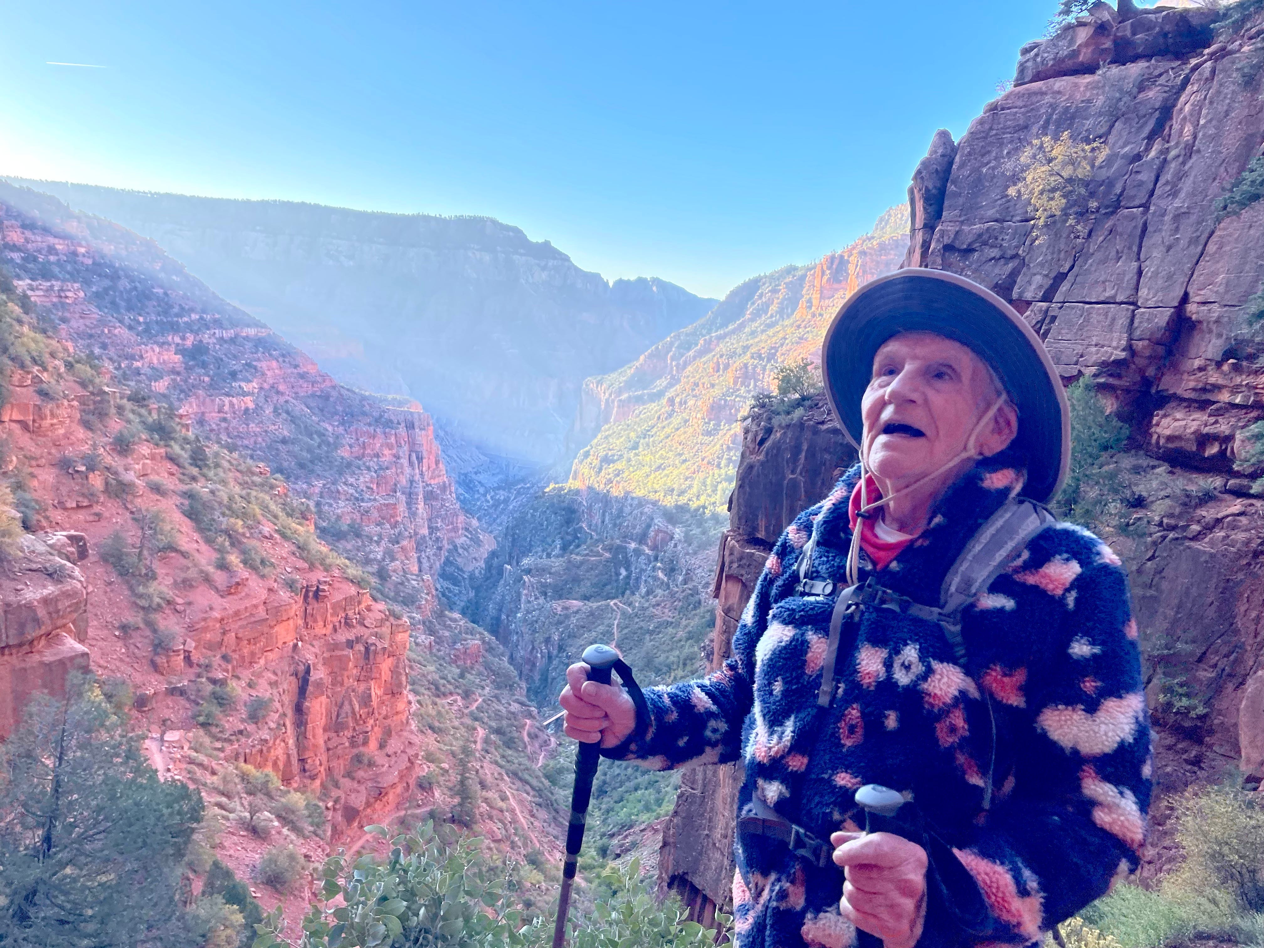 Alfredo Aliaga: 92-year-old breaks Guinness world record to become oldest person to hike Grand Canyon rim-to-rim
