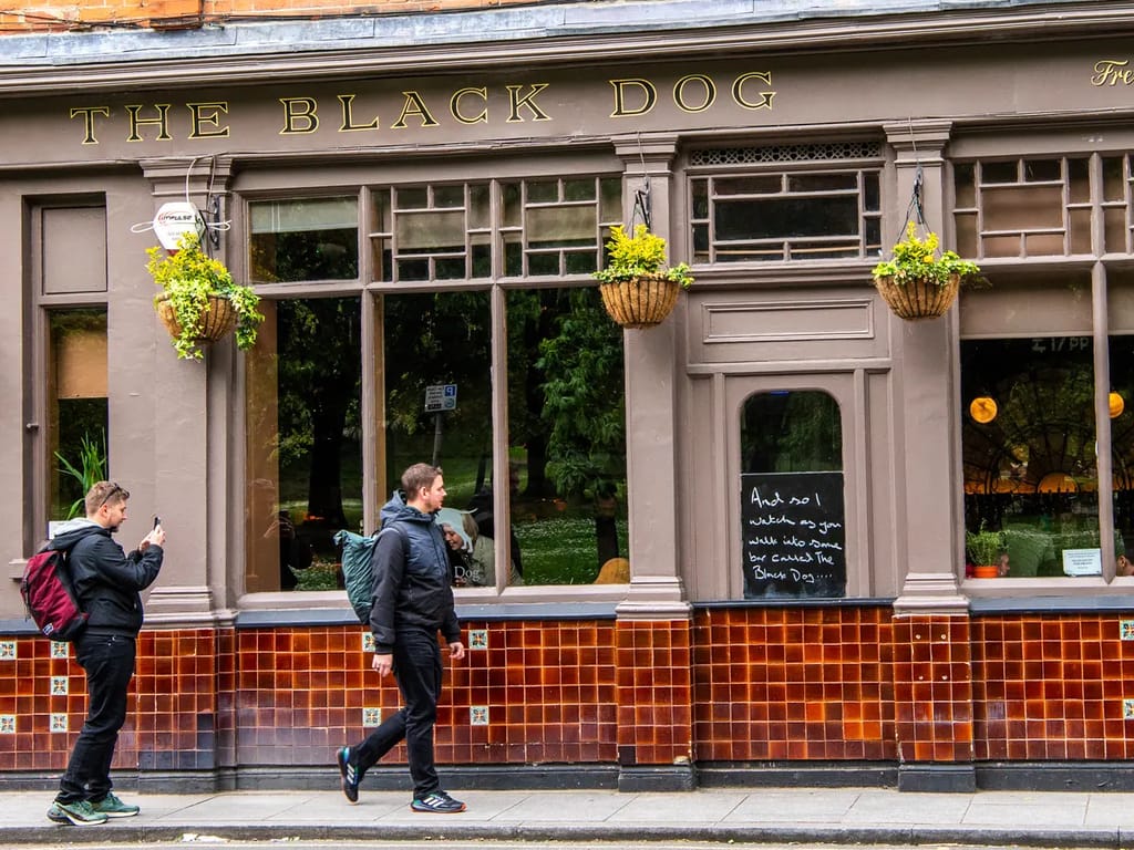 The Black Dog pub: Taylor Swift's mention makes this London Pub overtake Big Ben, London Eye, and Buckingham Palace in popularity