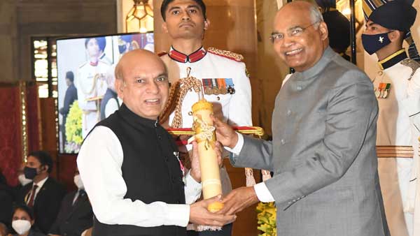 Why was Lt. Colonel Zahir awarded India's prestigious award?
