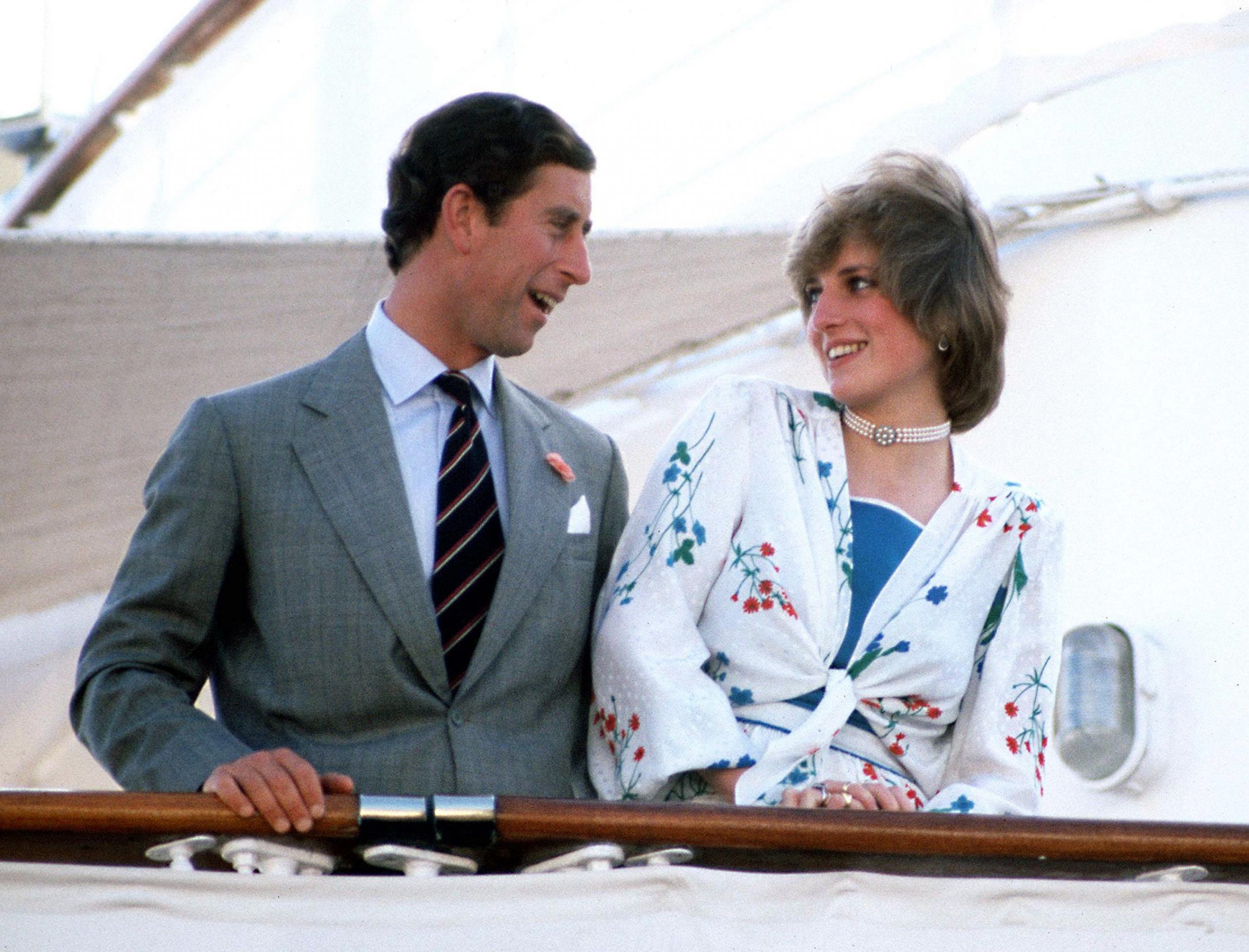 Princess Diana’s engagement present by Prince Charles set for auction