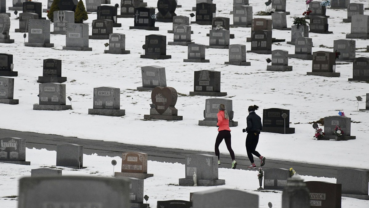 The life expectancy of Americans drops massively: Here are the reasons besides COVID-19