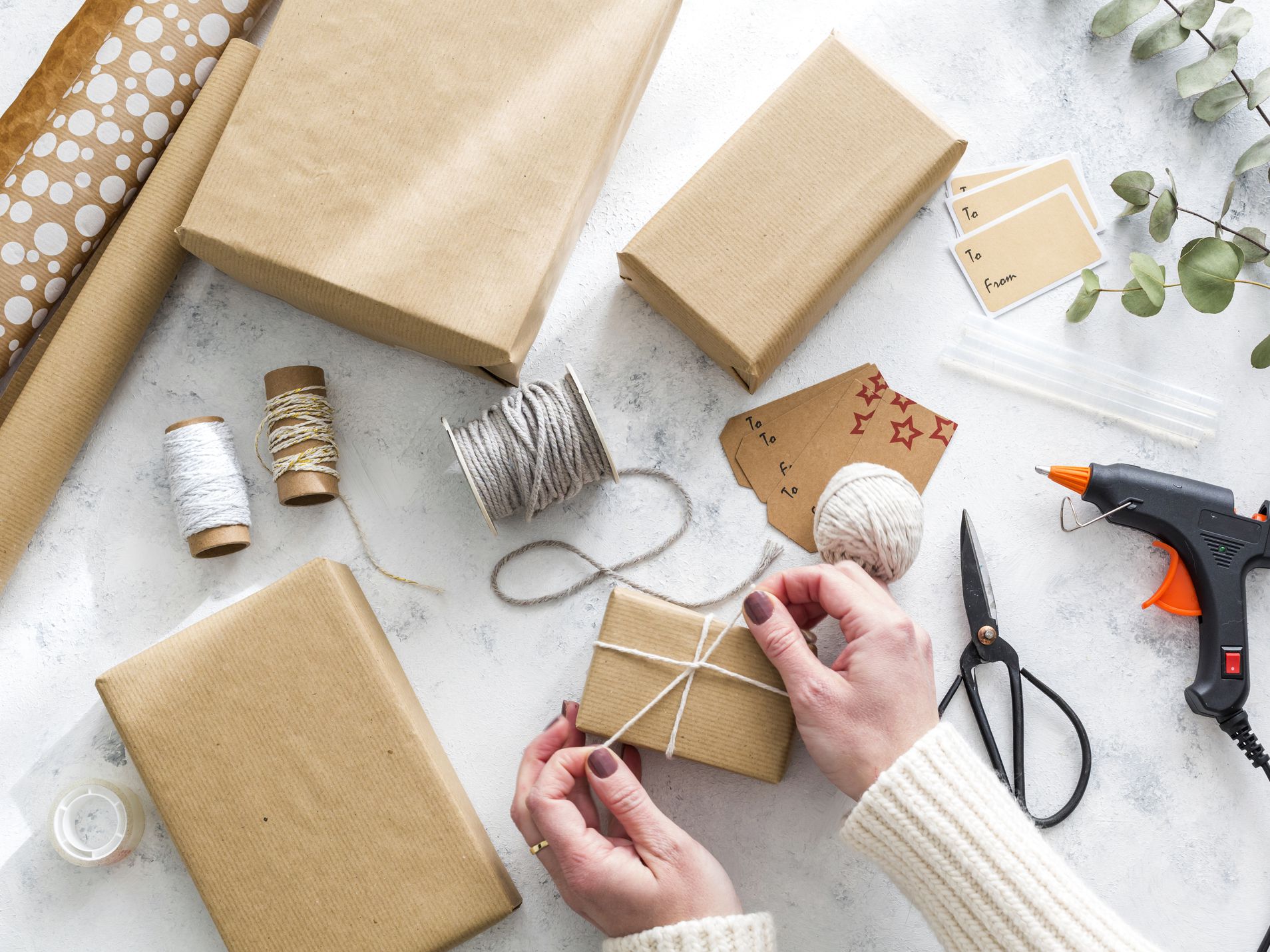 Creative gifts you can gift to your friends on their birthday