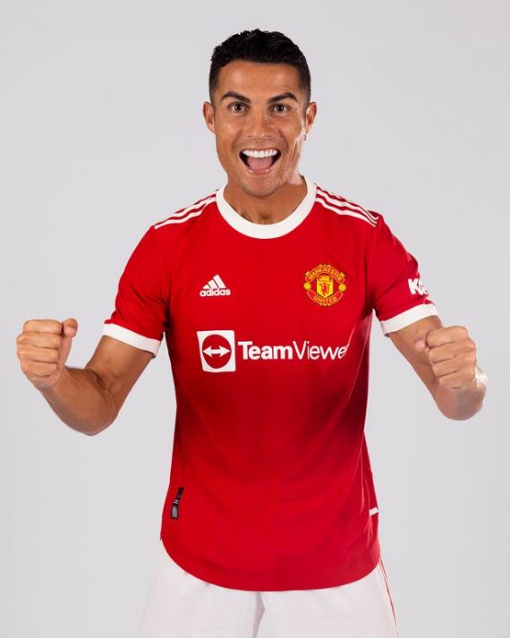 Cristiano Ronaldo pictured in Man Utd kit for first time since his return