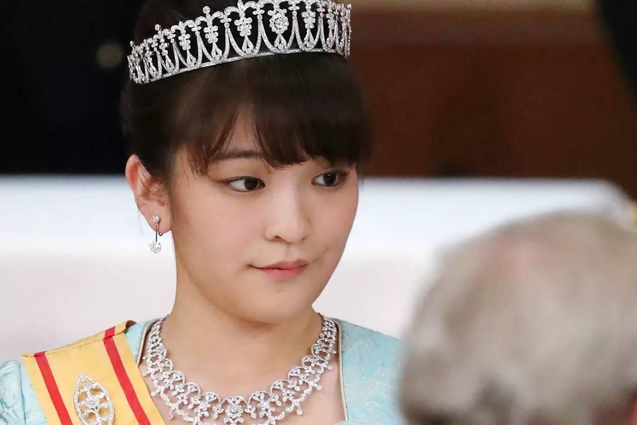 Japanese Princess to give up royal title, 150 million yen to marry a commoner