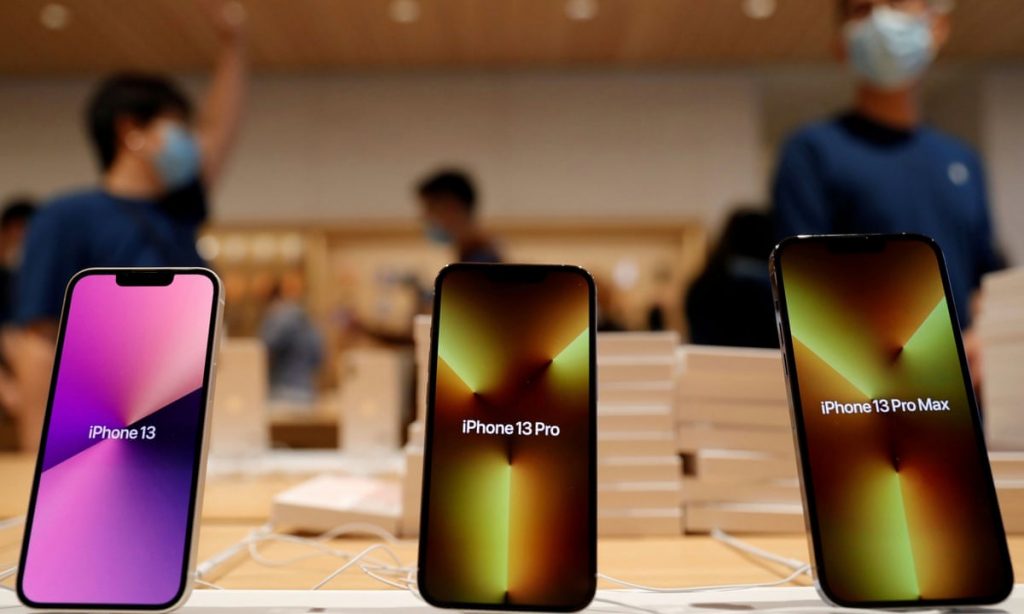 Apple iPhone 13