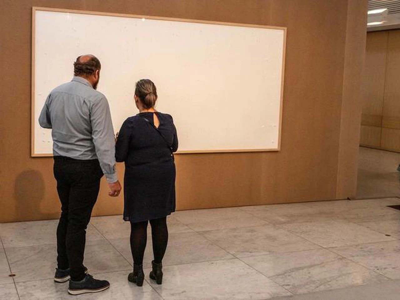 Danish artist delivers blank canvases which intended to be art, makes off a pile of cash
