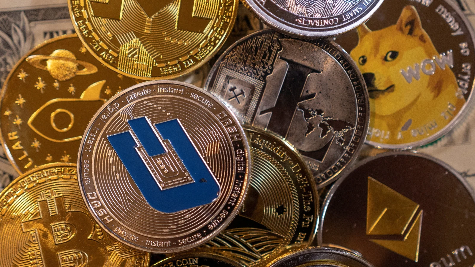 Omicron cryptocurrency rises by 900% after WHO gives new COVID variant same name