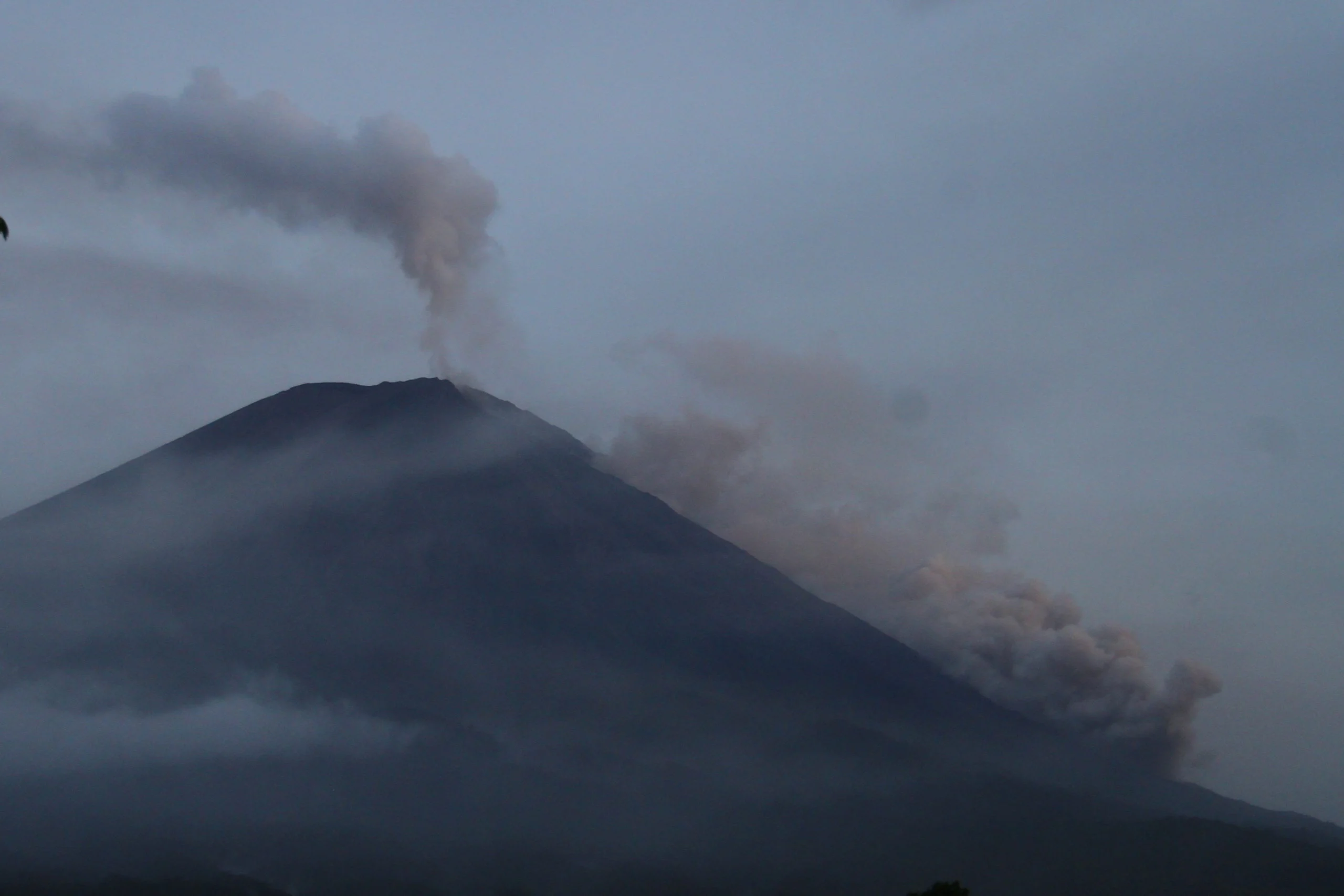 Semeru volcano in Indonesia kills 14; dozens injured