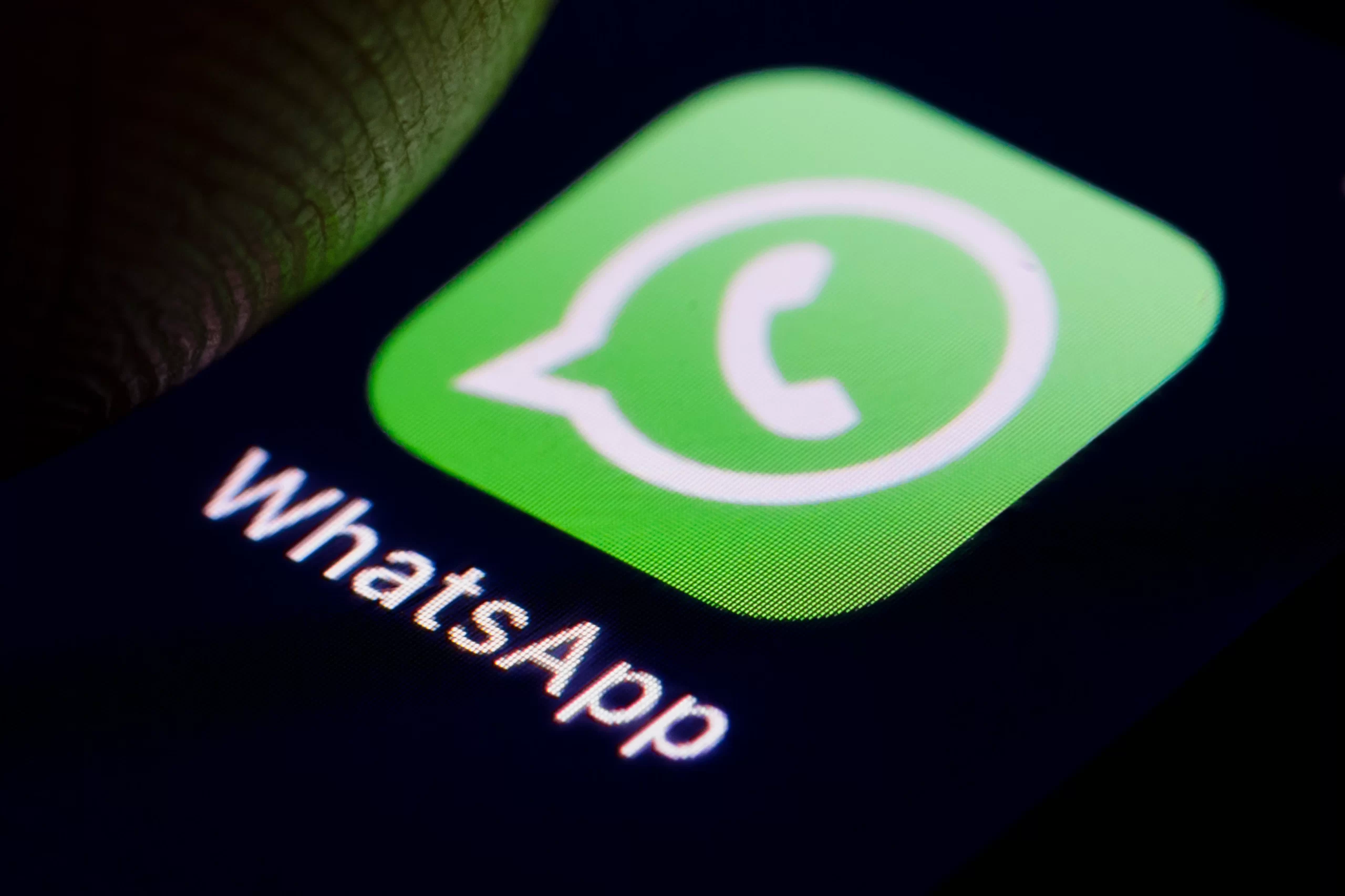 WhatsApp to start showing profile photo of the contact alongside the name in notifications when a message arrives