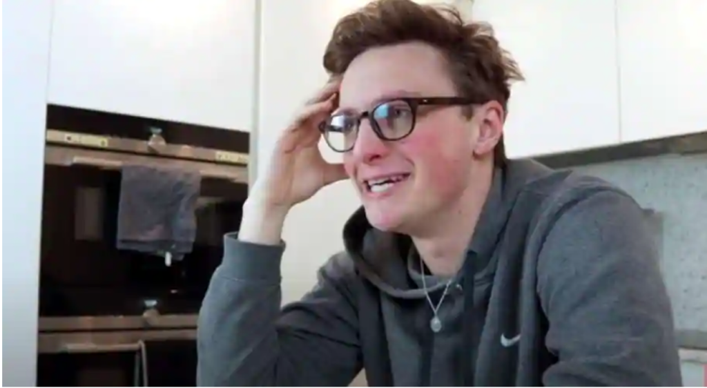Man claims to be the world's richest person for 7 minutes