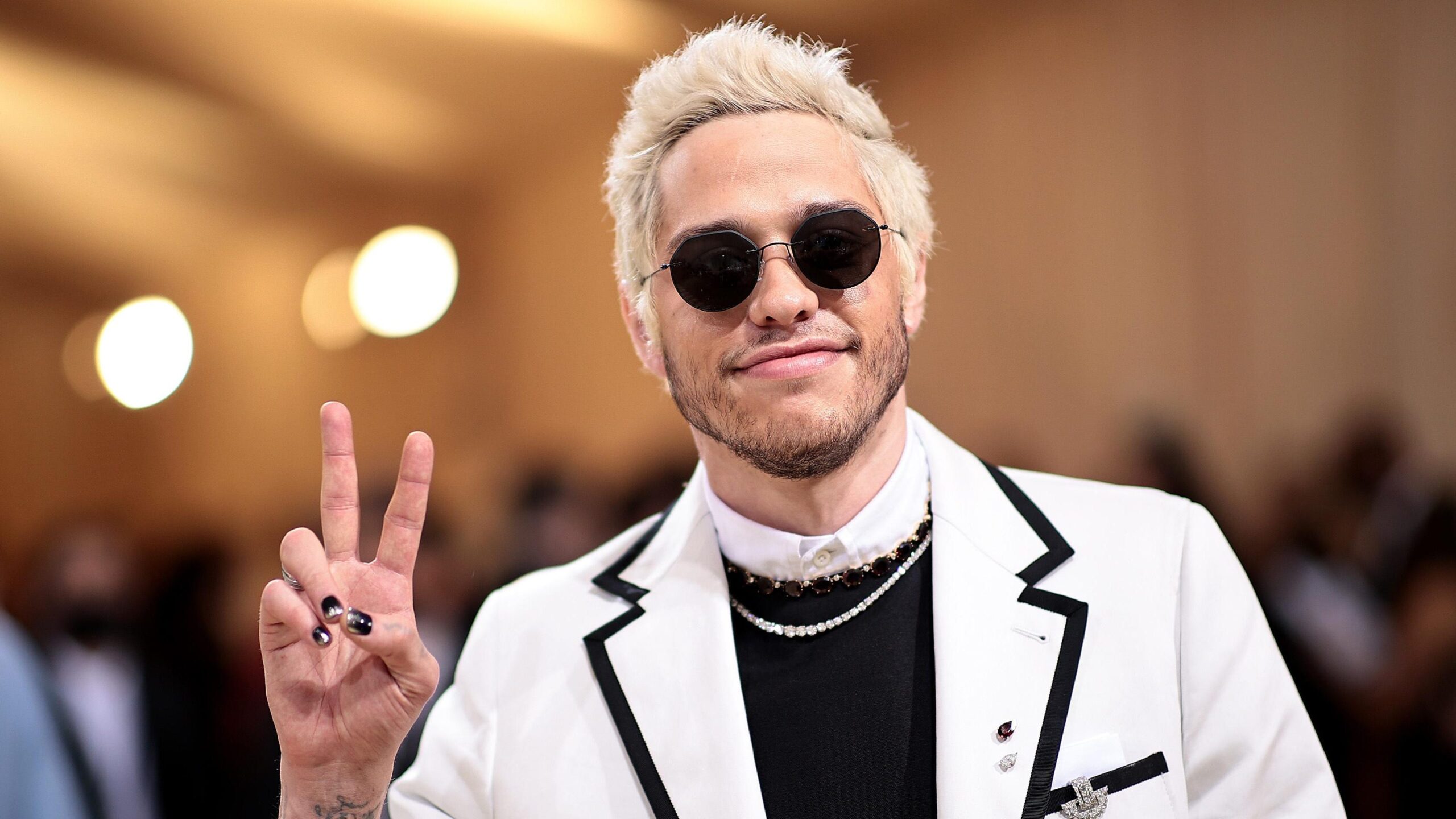 ‘SNL’ star Pete Davidson to fly into space with Blue Origin next week￼
