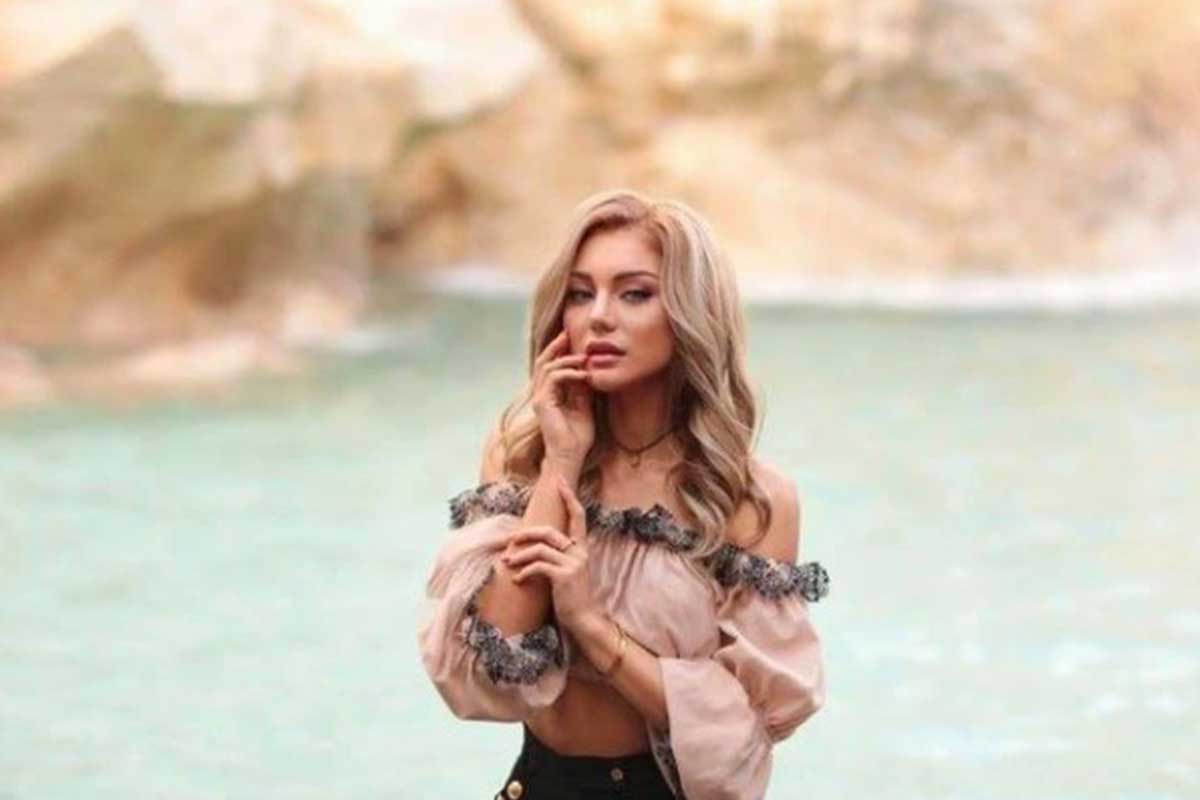 Russian model who called Putin a “psychopath” on social media found dead in suitcase 