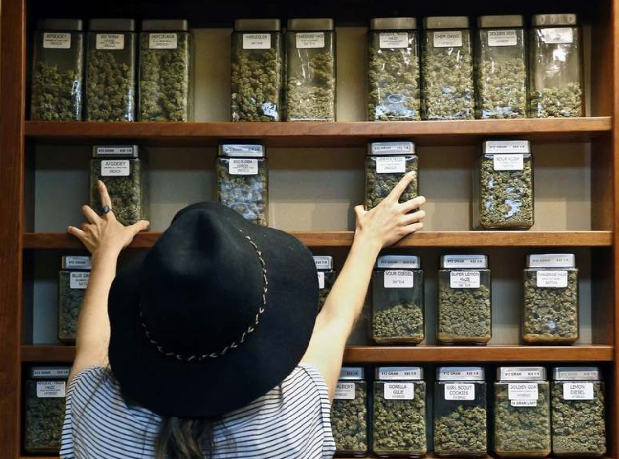 Legal marijuana sales begin in New Jersey, customers line up overnight