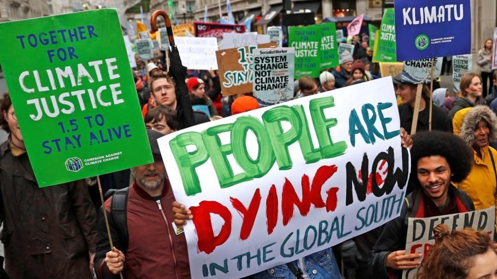 Climate change protesters block UK oil facility