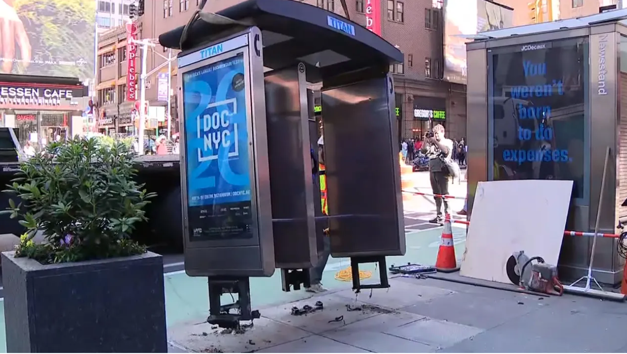 End of an era: Last street payphone in New York City removed