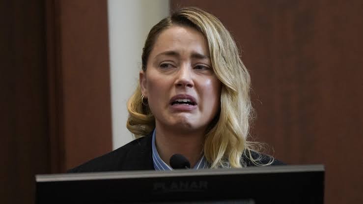 Tearful Amber Heard testifies ex-husband Johnny Depp turned violent
