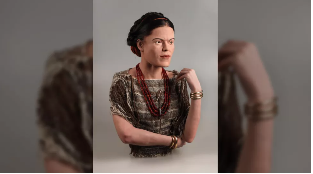 Researchers reconstruct the face of a wealthy Bronze-Age Bohemian woman