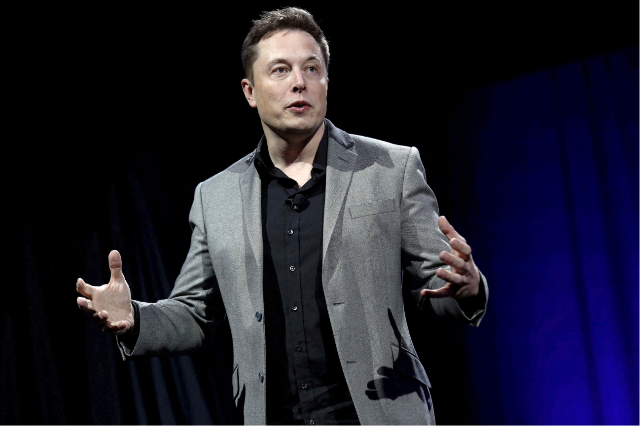 Elon Musk sells Tesla shares worth $6.9 billion