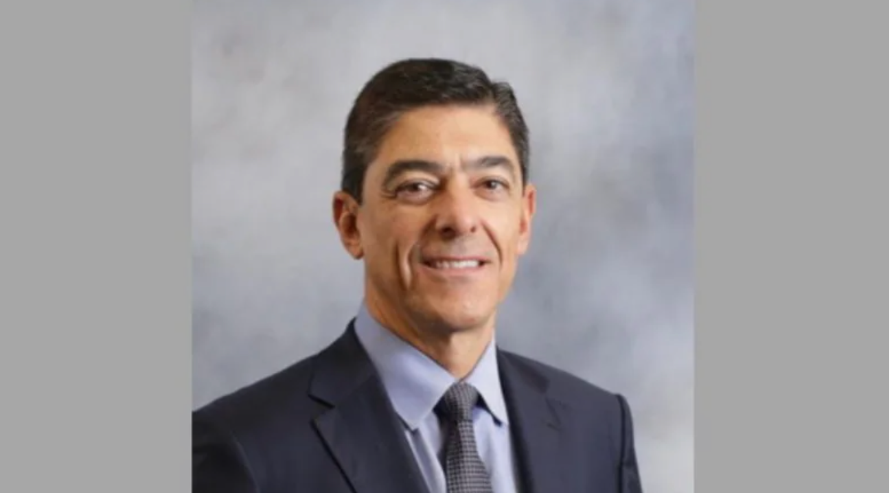 Bed Bath & Beyond CFO, Arnal, dies after jumping from a balcony, wife saw him leap