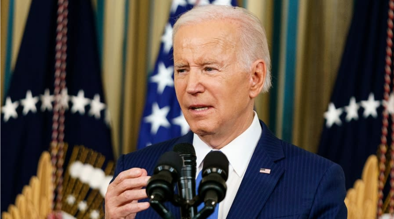 U.S. judge strikes down Biden’s student debt relief plan