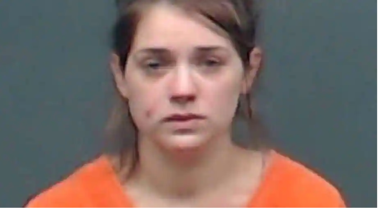 Texas: Woman, 29, sentenced to death for killing a pregnant woman to steal her unborn child