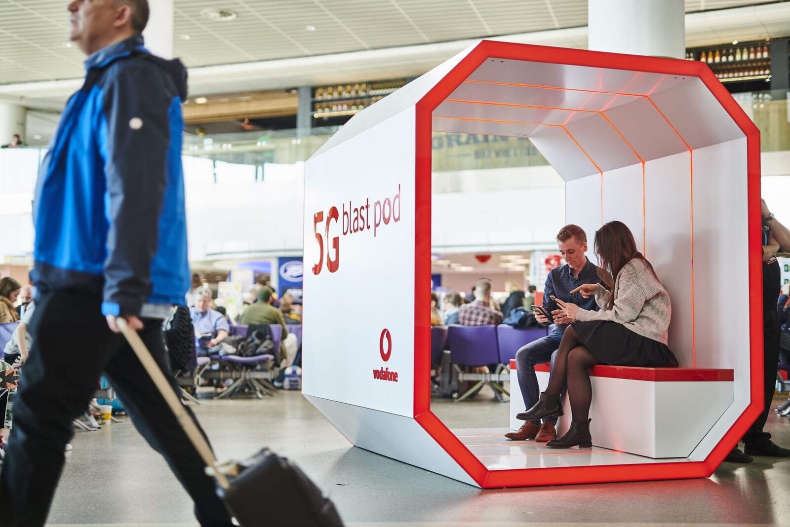 Vodafone Installs 5G Equipment at Five Important UK Airports