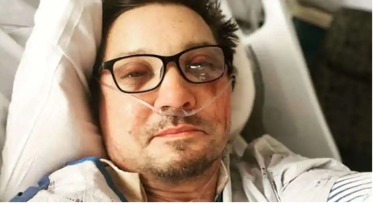 Jeremy Renner shares a hospital selfie and thanks fans: ‘Too messed up now to type’