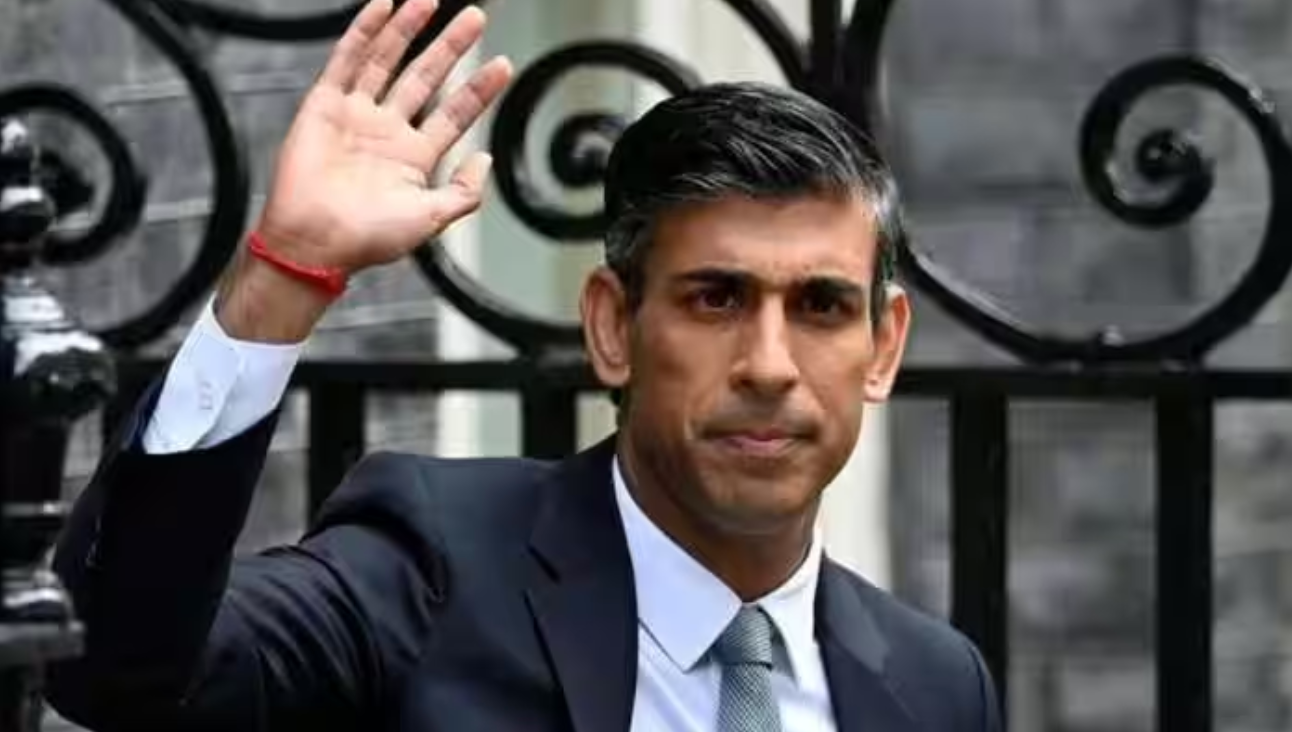 UK PM Rishi Sunak fined by police for not wearing a seatbelt in the car