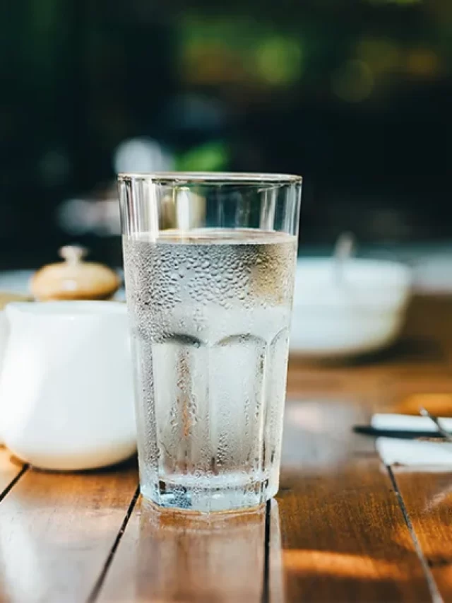 glass-drinking-water-732x549-thumbnail-1