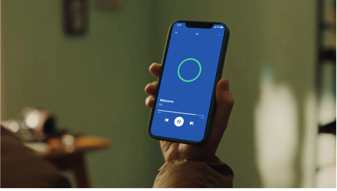Spotify’s new AI DJ can curate music and provide commentary