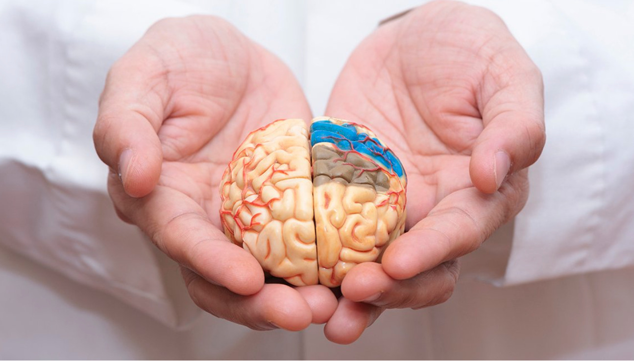First signs of Alzheimer’s may appear in the eyes: Study