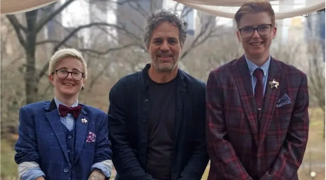 Mark Ruffalo gatecrashes a ‘nerdy’ wedding in New York