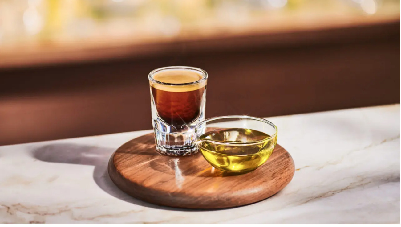The new Starbucks beverage with olive oil is causing consumers to rush to the loo