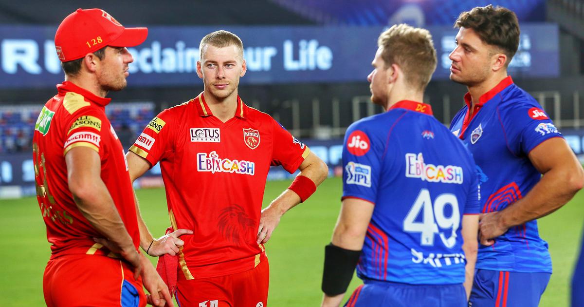 Are IPL franchises requesting foreign players to quit international cricket?