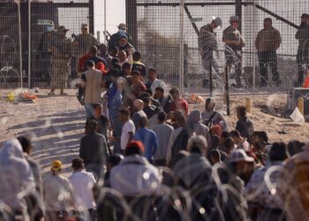 Migrants crossing the US-Mexico border fell by 50% after Title 42 expiry