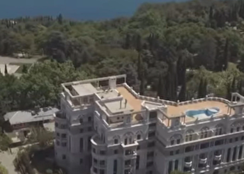 Russia to sell Volodymyr Zelensky’s holiday home to fund invasion: Report