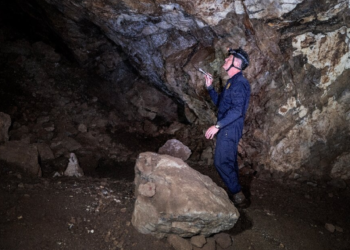 World’s oldest burial site, dating back to 200,000 BC, found in Africa