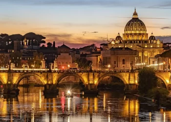 Man strips naked in Vatican church to protest against Russian invasion of Ukraine