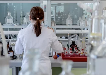 Cleaner mistakenly destroys decades of research at a New York institution by turning off freezer