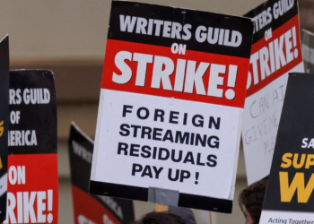 Hollywood actors extend contract negotiations just before the deadline, strikes avoided