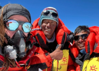 Norwegian woman, Nepal Sherpa summit 14 “Super Peaks”, set a new record