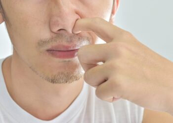 Nose picking linked to higher COVID-19 infection rates among healthcare workers, study finds