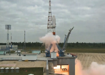What was the main reason for Russia’s Luna-25 crashing into the Moon?