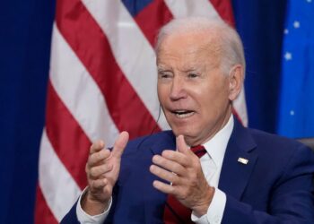 Biden administration grants temporary legal status to Venezuelan migrants